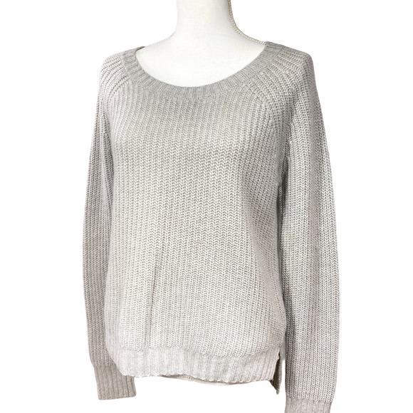 Club Monaco Italian Cashmere Sweater Button Down Back Size M - Picture 2 of 9